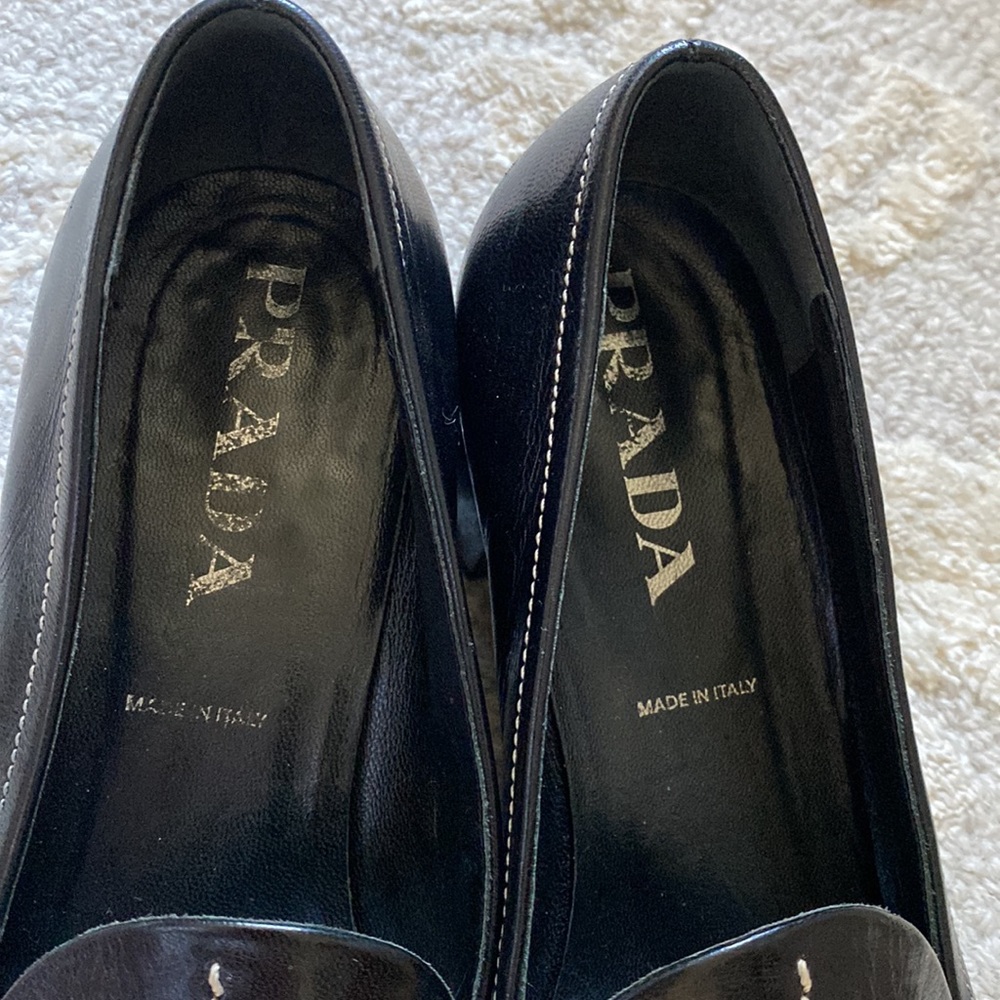 Authentic Prada loafers - Picture 2 of 7